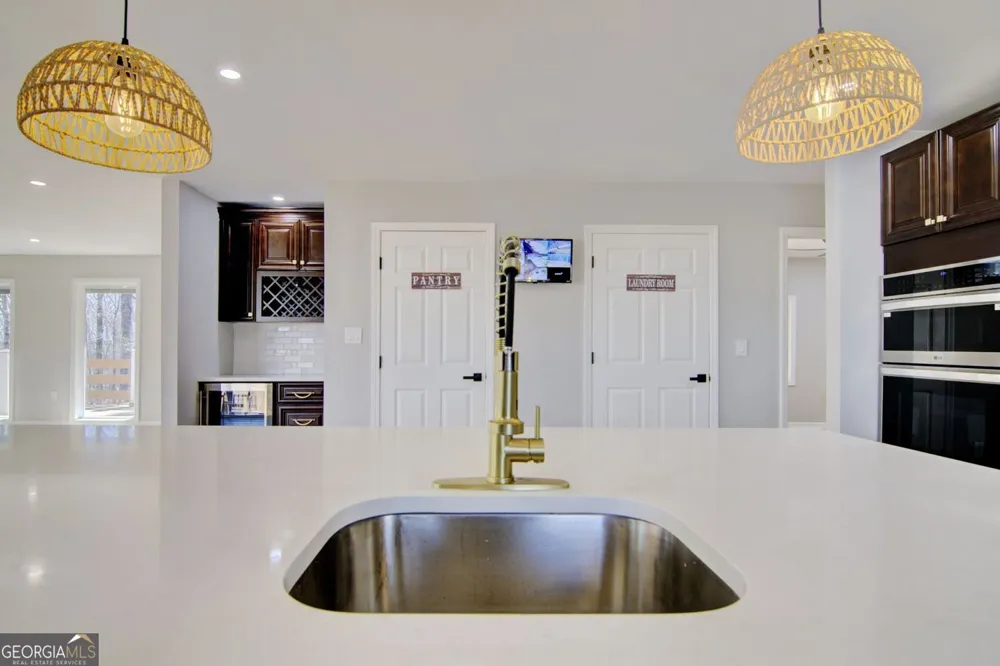 66 Cosmo PL Dahlonega, GA 30533