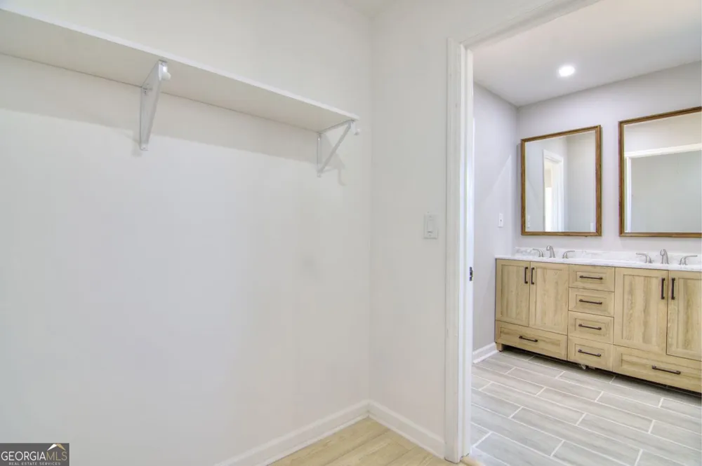 66 Cosmo PL Dahlonega, GA 30533