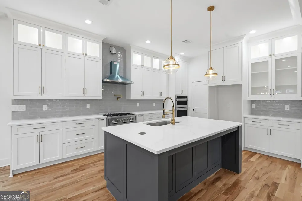 269 Ohm AVE Avondale Estates, GA 30002