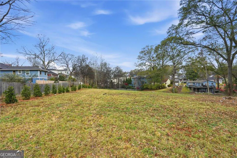 448 E Lake DR Decatur, GA 30030