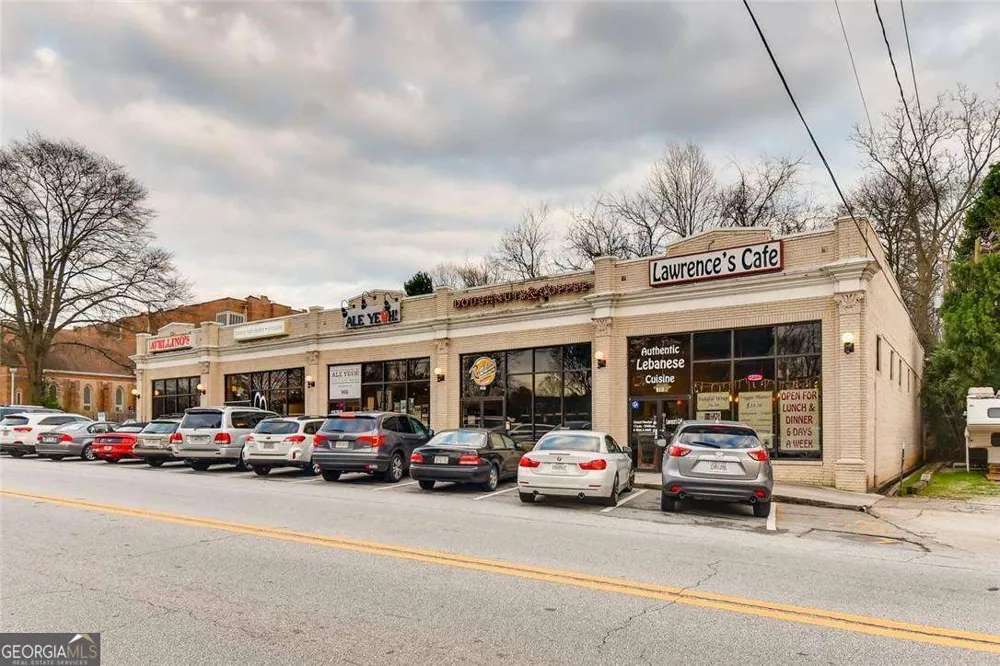 448 E Lake DR Decatur, GA 30030