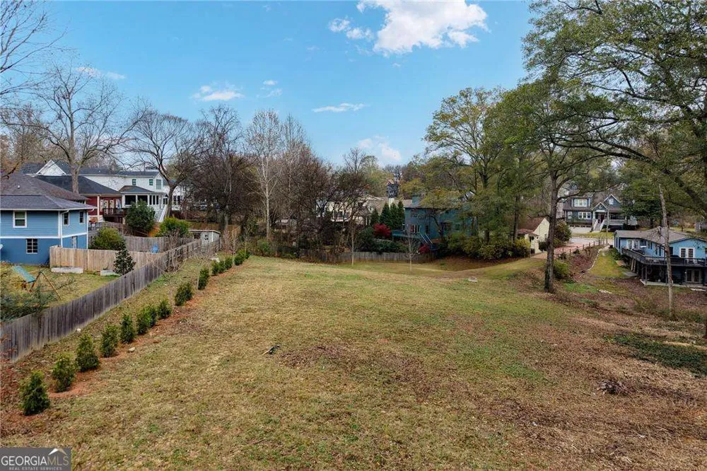 448 E Lake DR Decatur, GA 30030