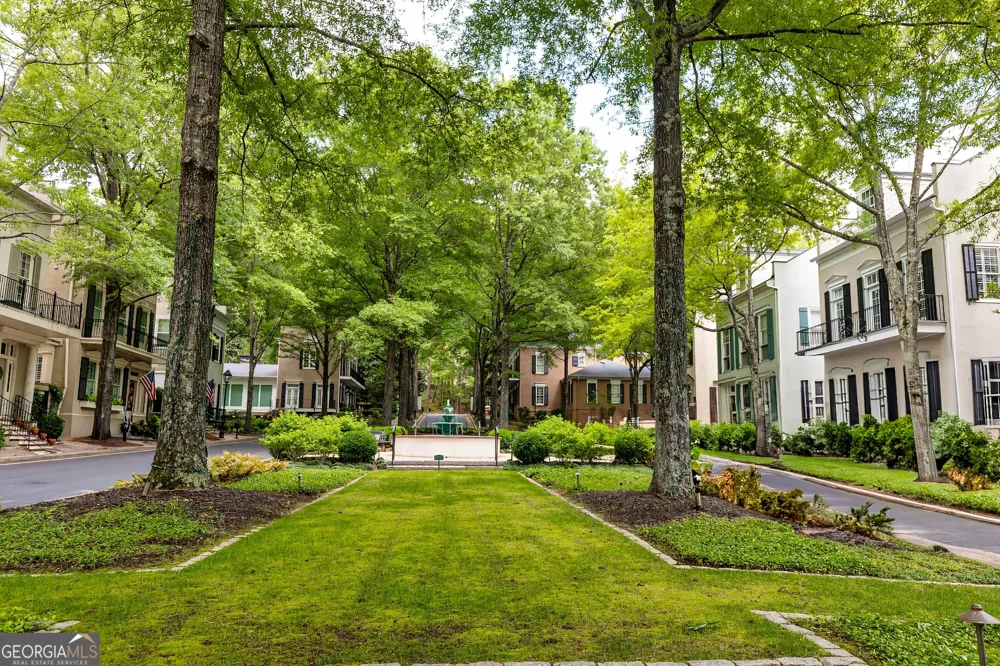 221 N Cove DR Peachtree City, GA 30269