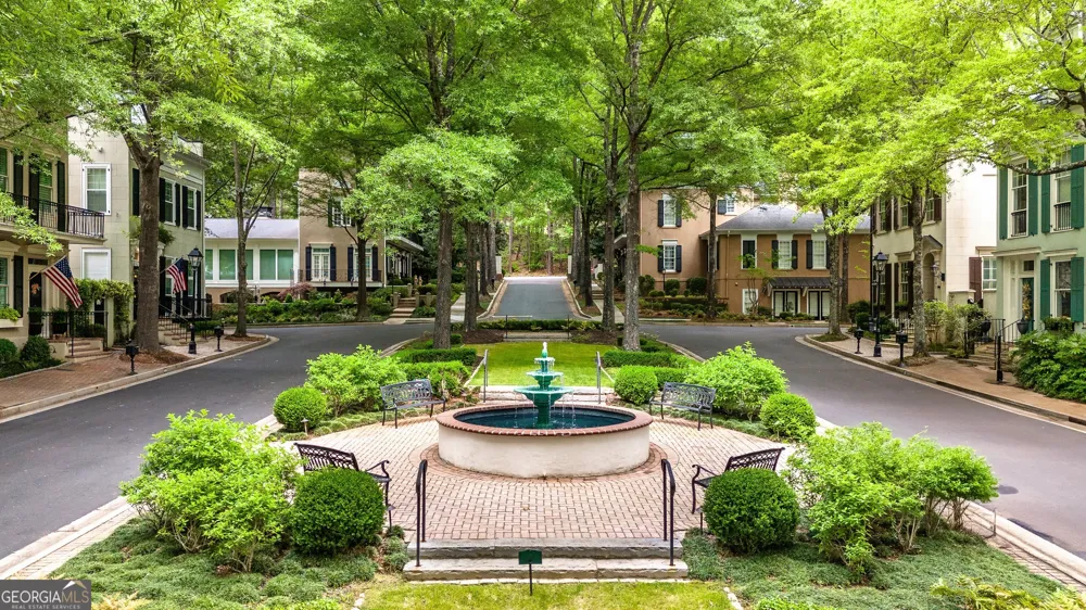 221 N Cove DR Peachtree City, GA 30269