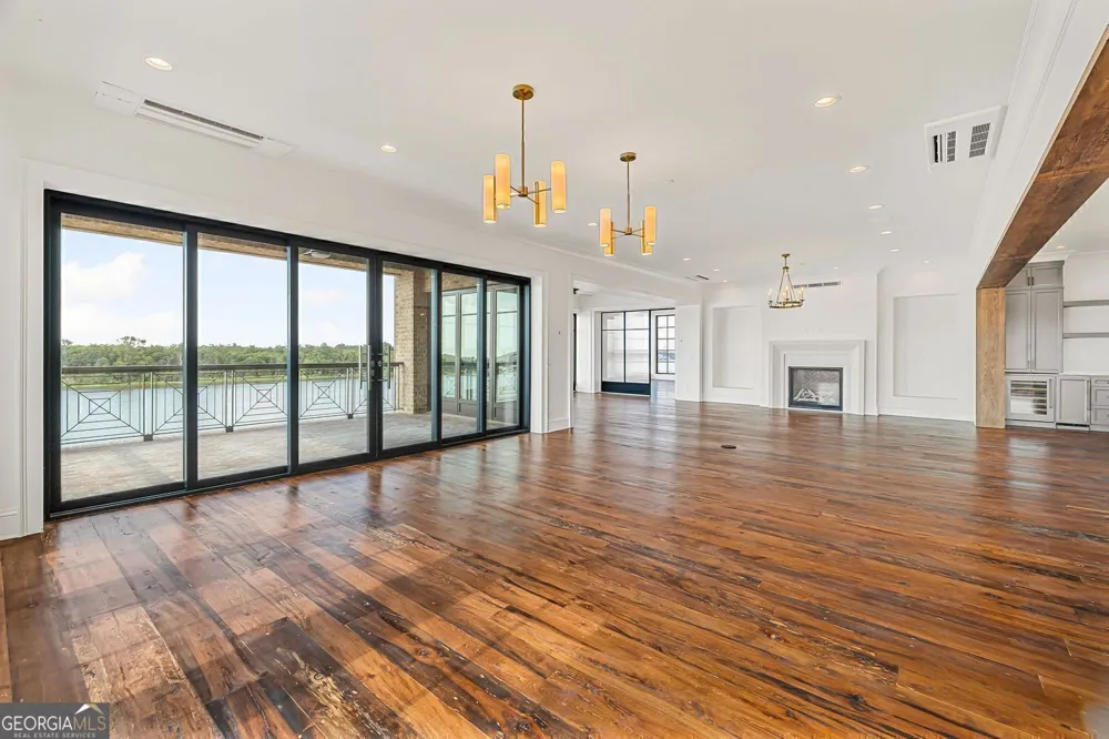 440 Geo Meyer AVE Savannah, GA 31401