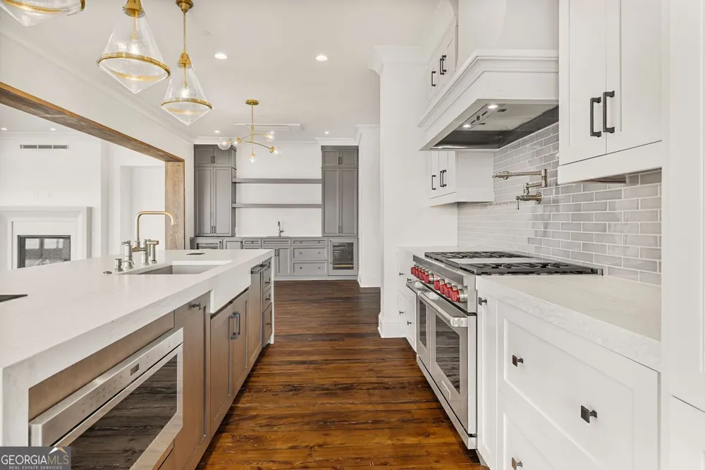 440 Geo Meyer AVE Savannah, GA 31401