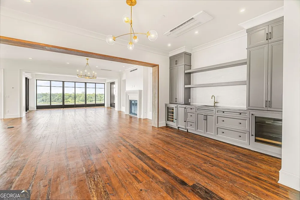 440 Geo Meyer AVE Savannah, GA 31401