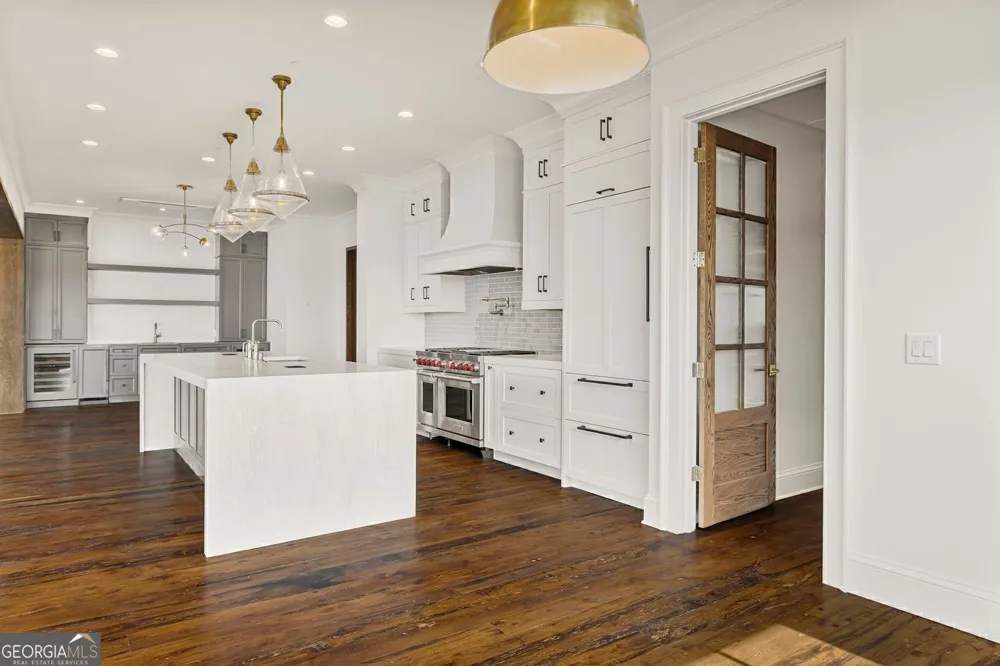 440 Geo Meyer AVE Savannah, GA 31401