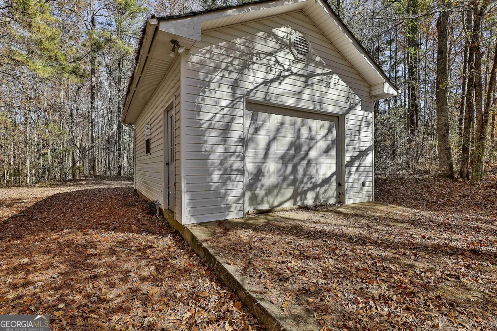 2246 Concord RD Concord, GA 30206