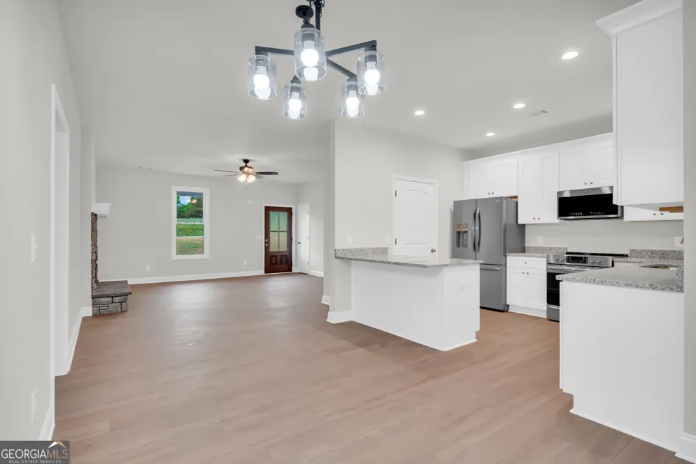 188 Ayers RD Mount Airy, GA 30563