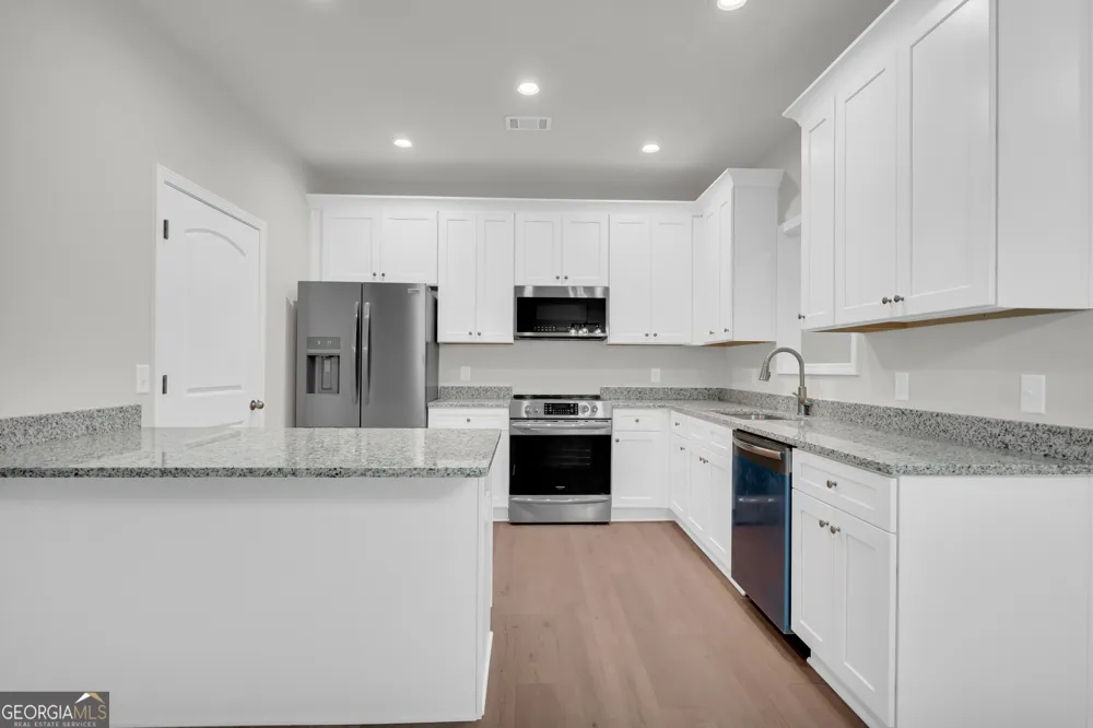 188 Ayers RD Mount Airy, GA 30563
