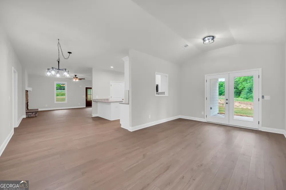 188 Ayers RD Mount Airy, GA 30563