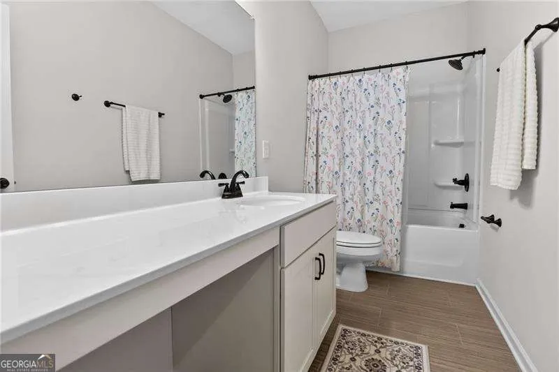 229 Sycamore DR Calhoun, GA 30701