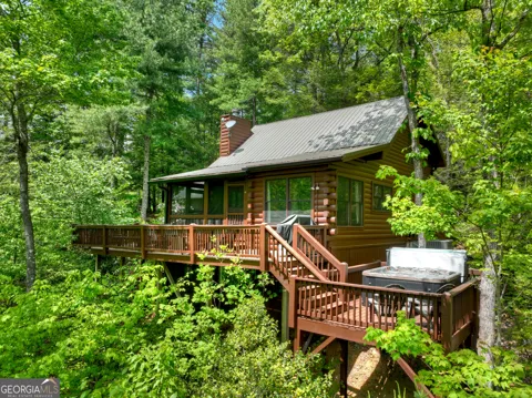 1822 Hidden Lake DR