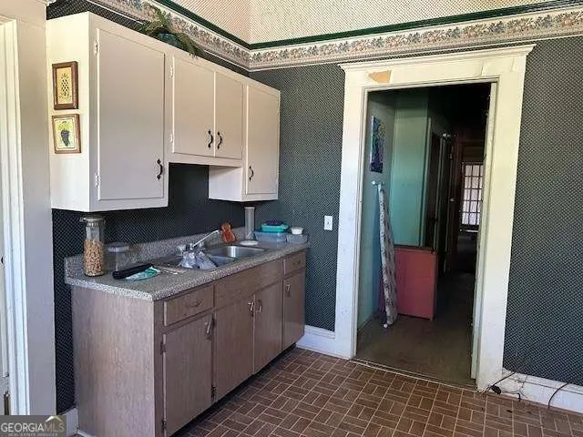130 S Washington ST Lyons, GA 30436