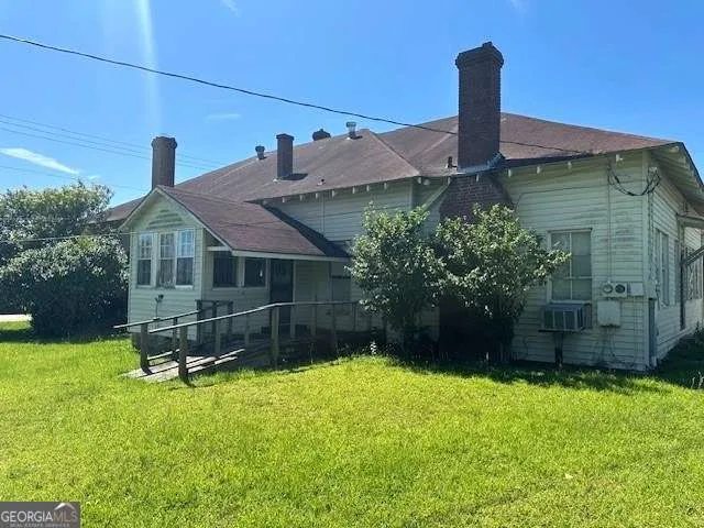 130 S Washington ST Lyons, GA 30436
