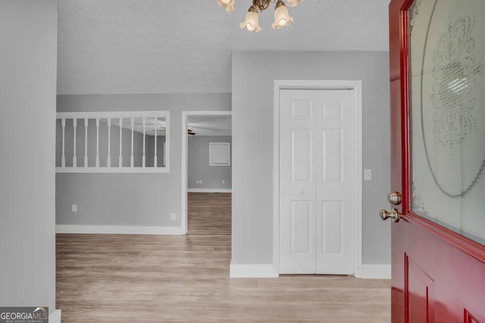 99 Parker ST Carnesville, GA 30521