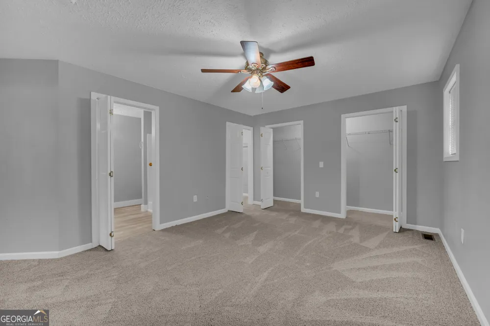 99 Parker ST Carnesville, GA 30521