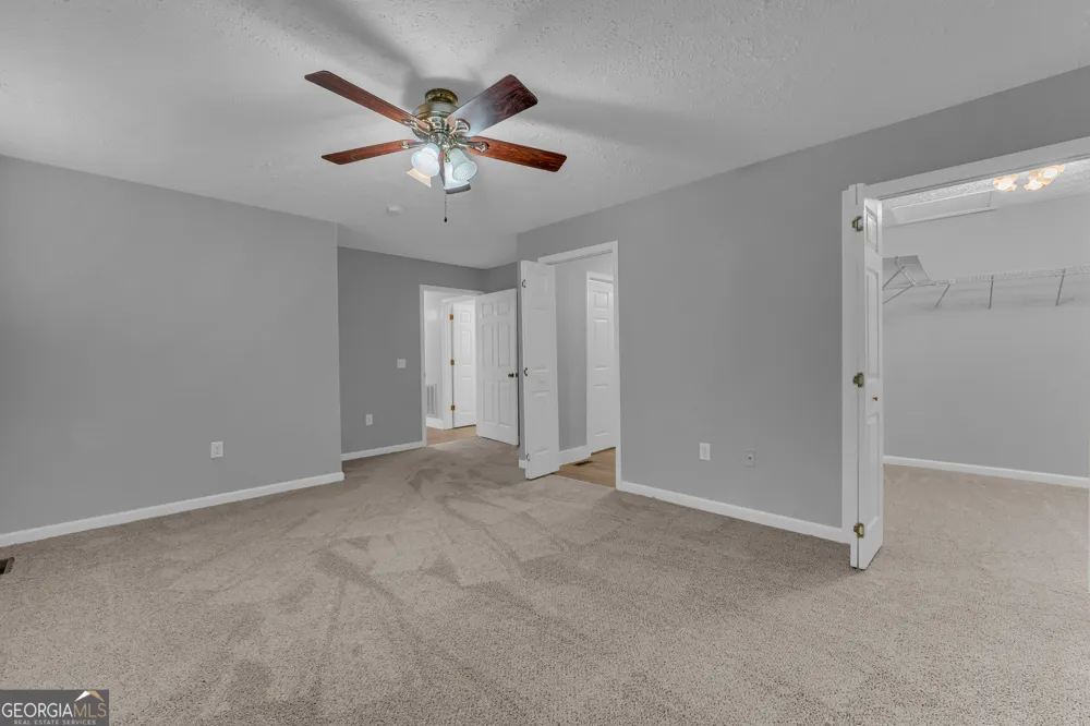 99 Parker ST Carnesville, GA 30521