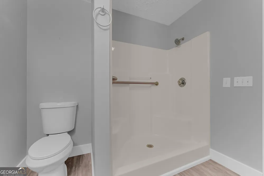 99 Parker ST Carnesville, GA 30521