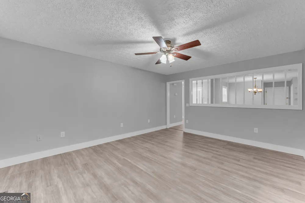 99 Parker ST Carnesville, GA 30521