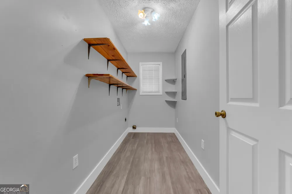 99 Parker ST Carnesville, GA 30521