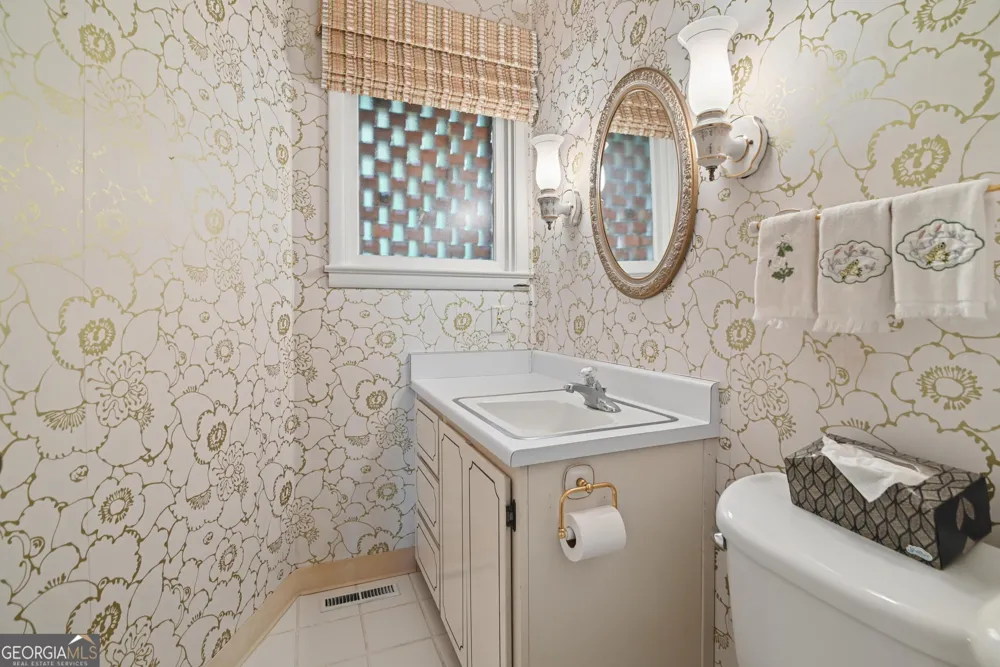 180 Saint Clair DR St. Simons, GA 31522