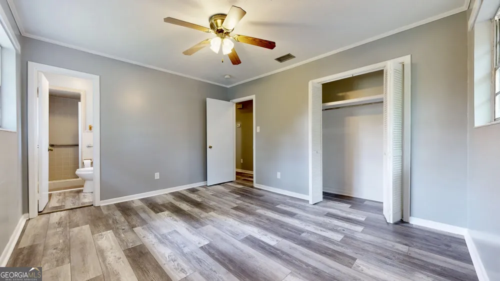 402 Pineview DR Waycross, GA 31501