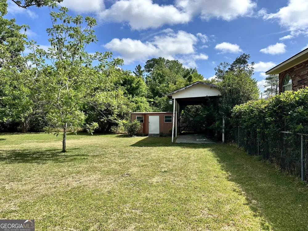 402 Pineview DR Waycross, GA 31501