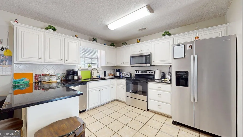 121 Camellia DR Reidsville, GA 30453