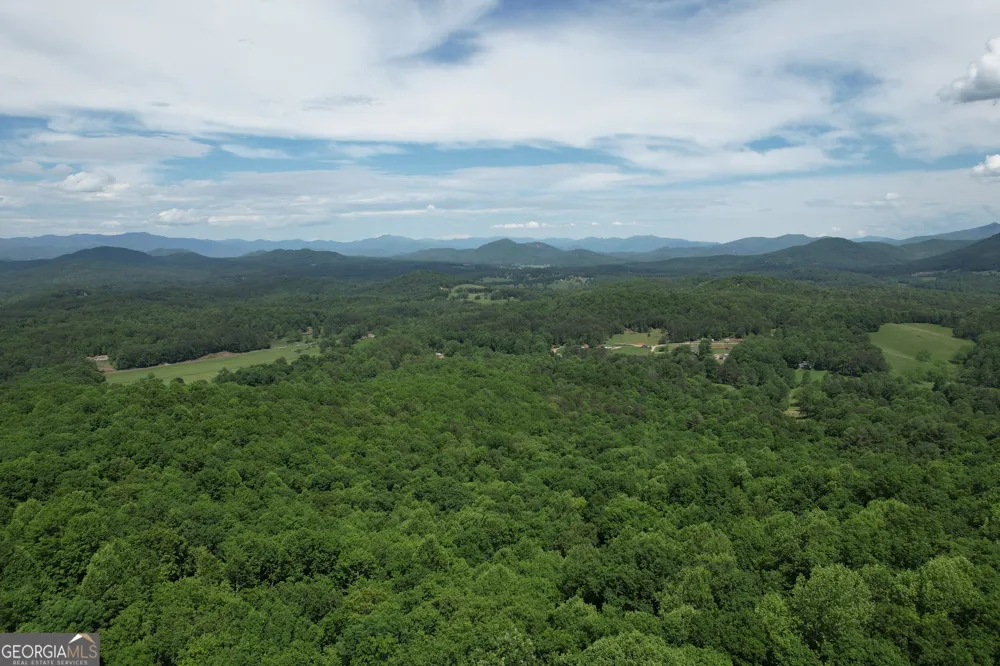 0 Royal Oaks TRL Young Harris, GA 30582