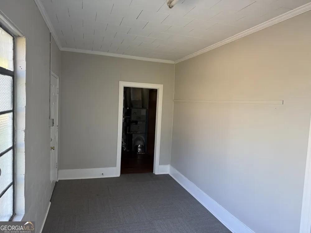 5047 West Point RD LaGrange, GA 30240