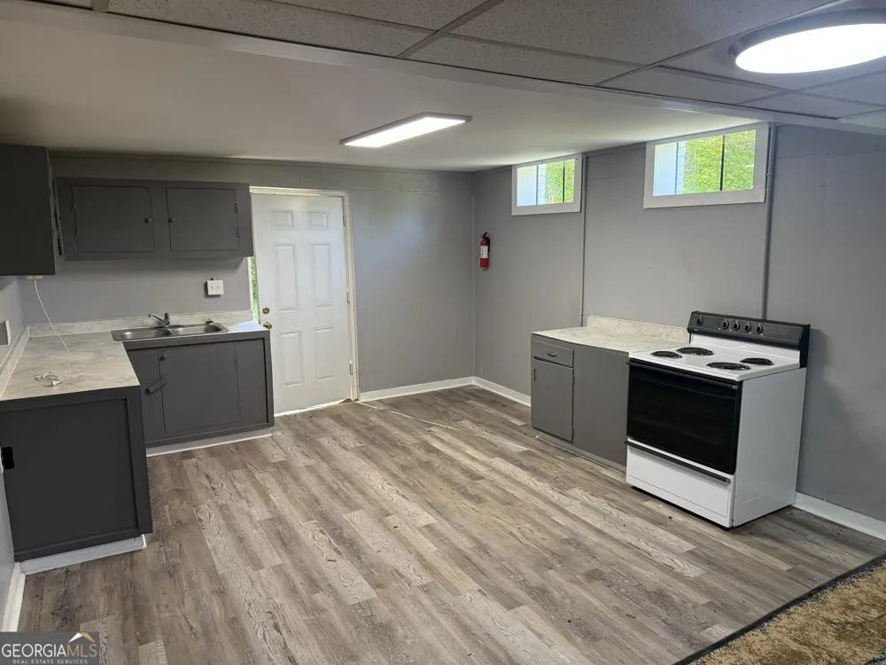 5047 West Point RD LaGrange, GA 30240