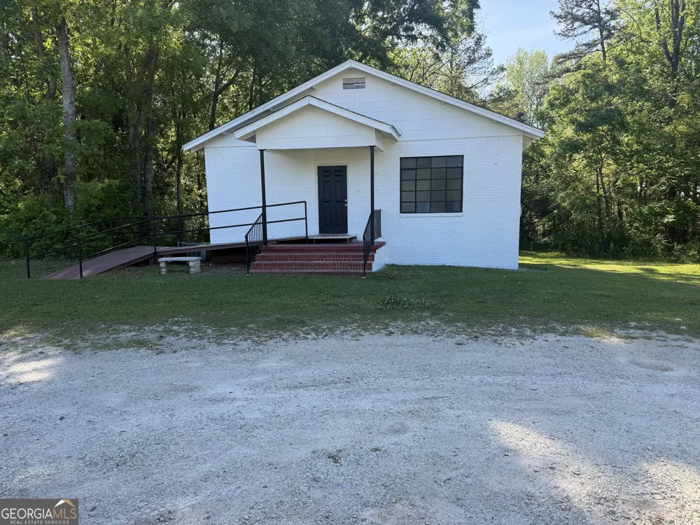5047 West Point RD LaGrange, GA 30240