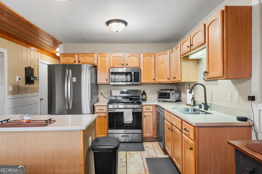 726 Gage DR Hiawassee, GA 30546