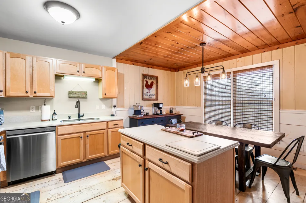 726 Gage DR Hiawassee, GA 30546