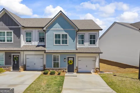 124 Magnolia PL
