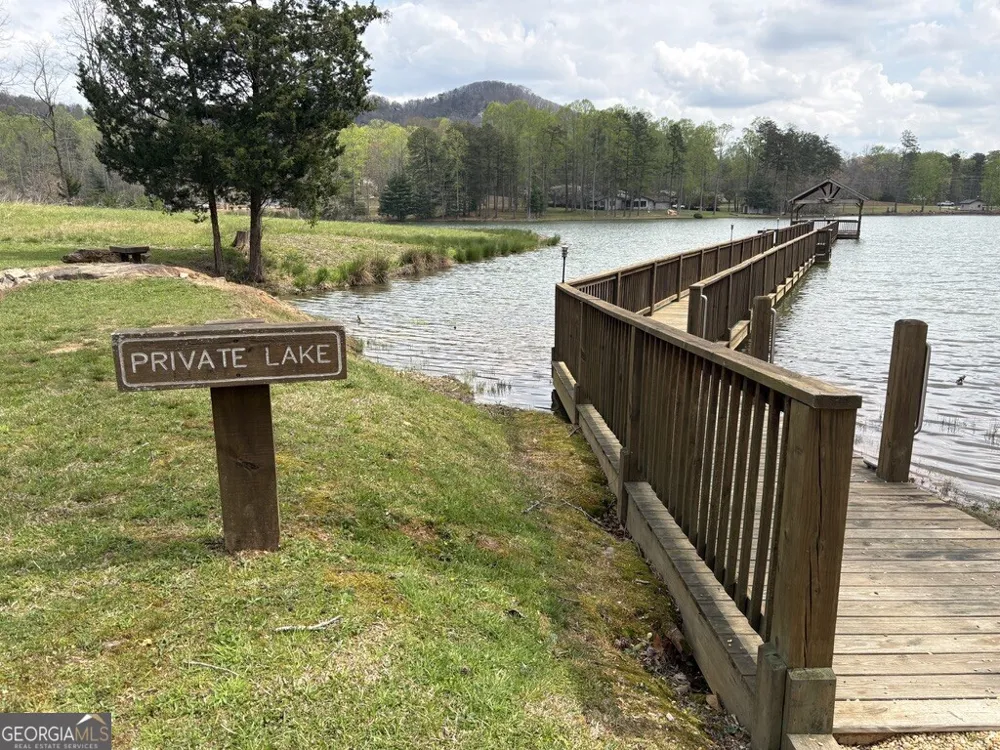 21 Yonah Lake DR Sautee Nacoochee, GA 30571