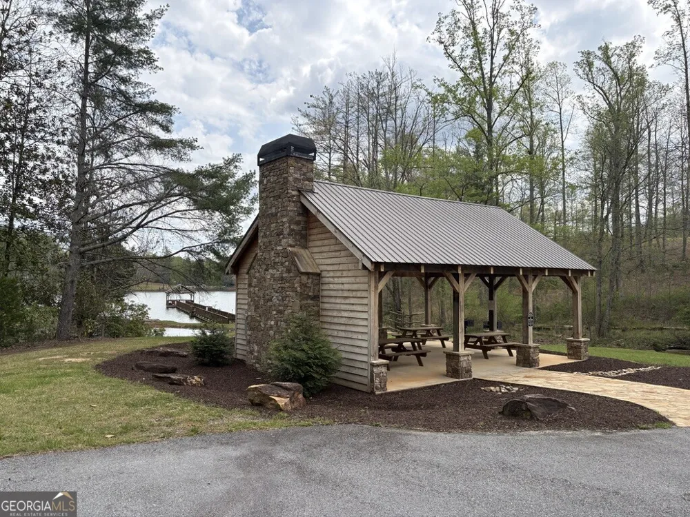 21 Yonah Lake DR Sautee Nacoochee, GA 30571