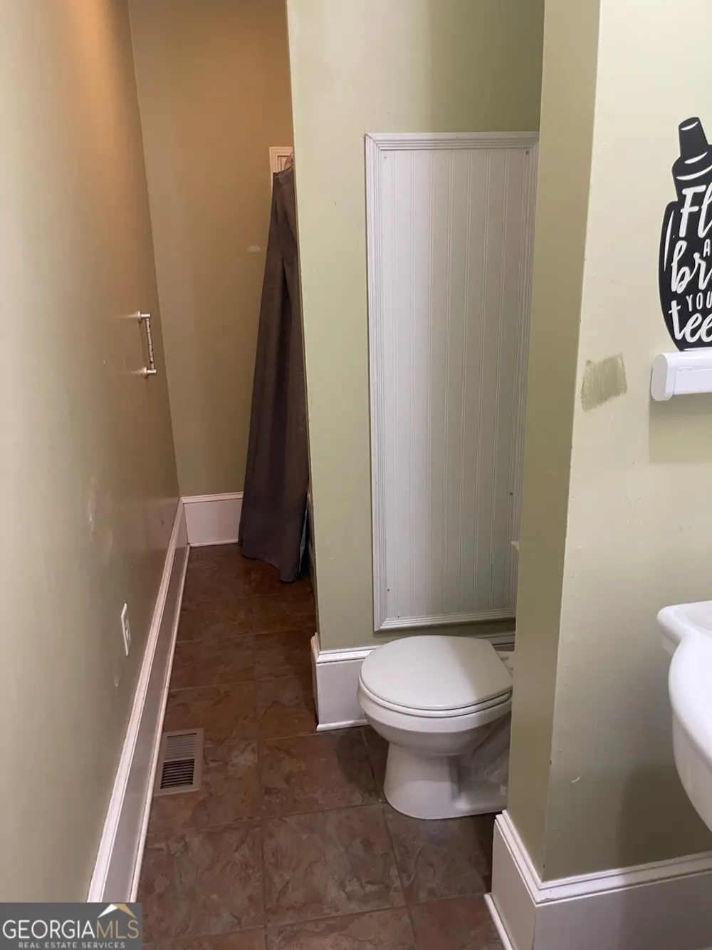 5205 23RD Boulevard Valley, AL 36854