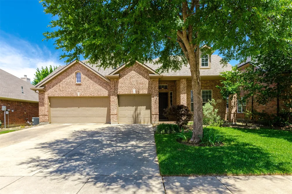 2617 Whispering Trail