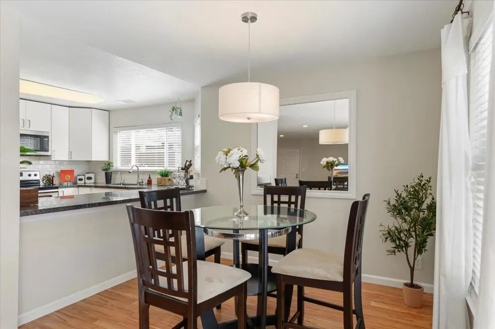 1176 Bird Avenue San Jose, CA 95125