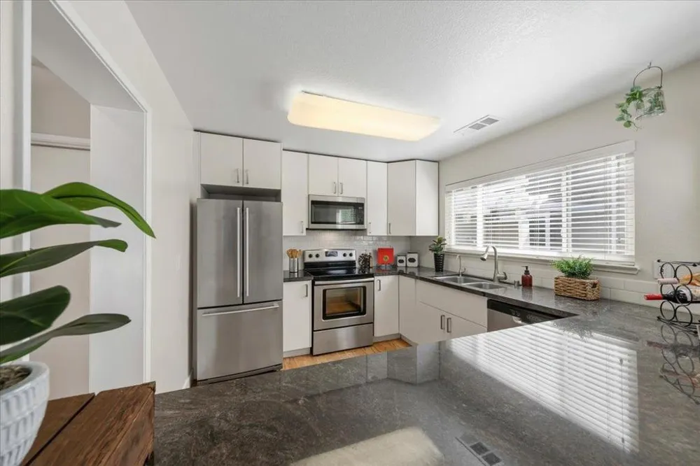 1176 Bird Avenue San Jose, CA 95125