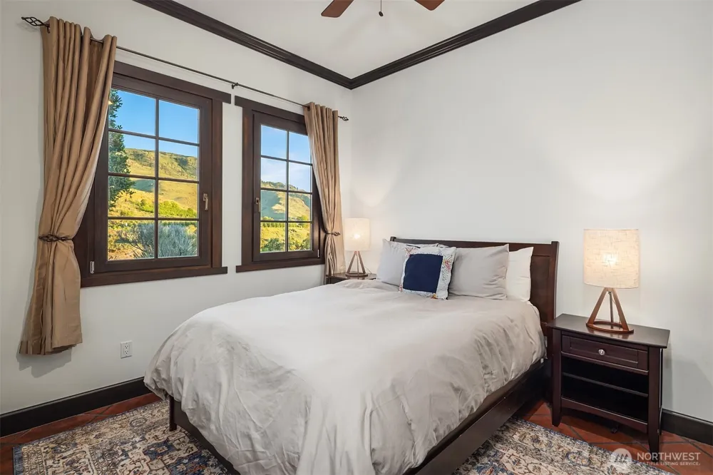 27 Ridge Road Orondo, WA 98843