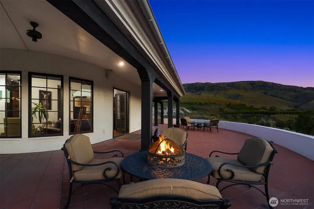 27 Ridge Road Orondo, WA 98843