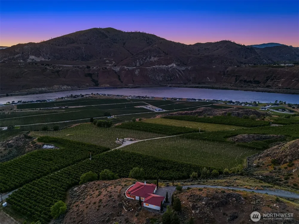 27 Ridge Road Orondo, WA 98843
