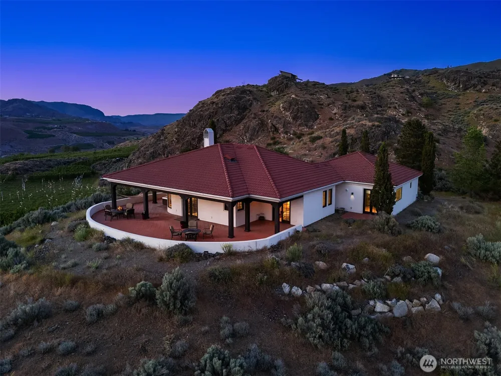 27 Ridge Road Orondo, WA 98843