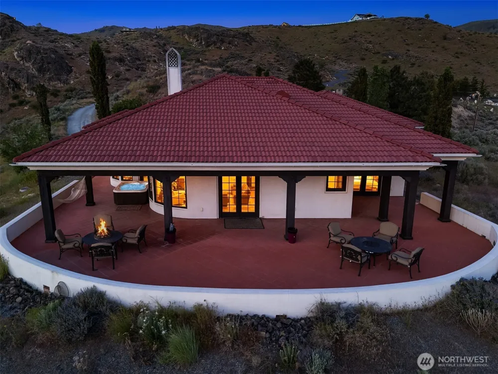 27 Ridge Road Orondo, WA 98843