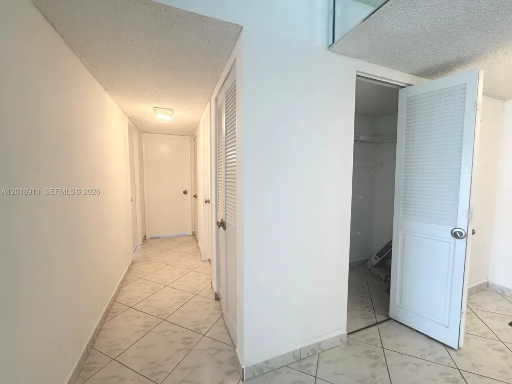 3800 S Ocean Dr #1114 Hollywood, FL 33019