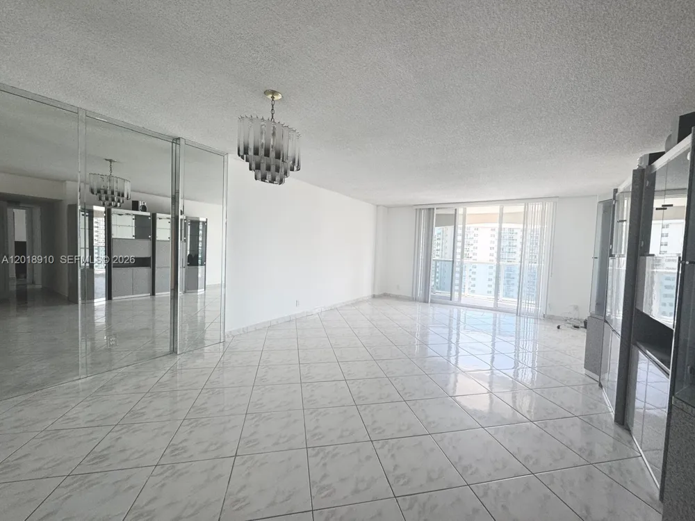 3800 S Ocean Dr #1114 Hollywood, FL 33019